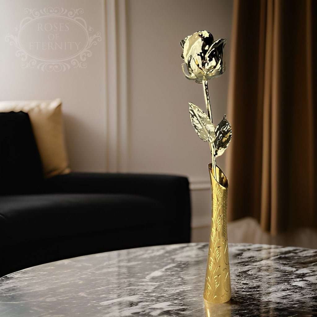 NOUVEAU RICHE Zeitloses Liebesgeschenk: Echte Rose in 24K Gold getaucht