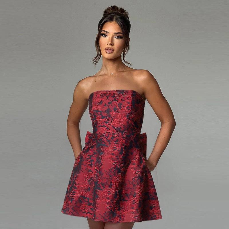 NOUVEAU RICHE Damen Mini-Cocktailkleid – Champagner & Schulterfrei mit Schleife Rotwein