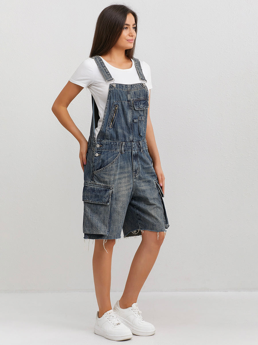 NOUVEAU RICHE Vintage Jeans Latzshorts für Damen mit Verstellbaren Trägern und Lockerem Schnitt im Gebrochenen Denim Stil