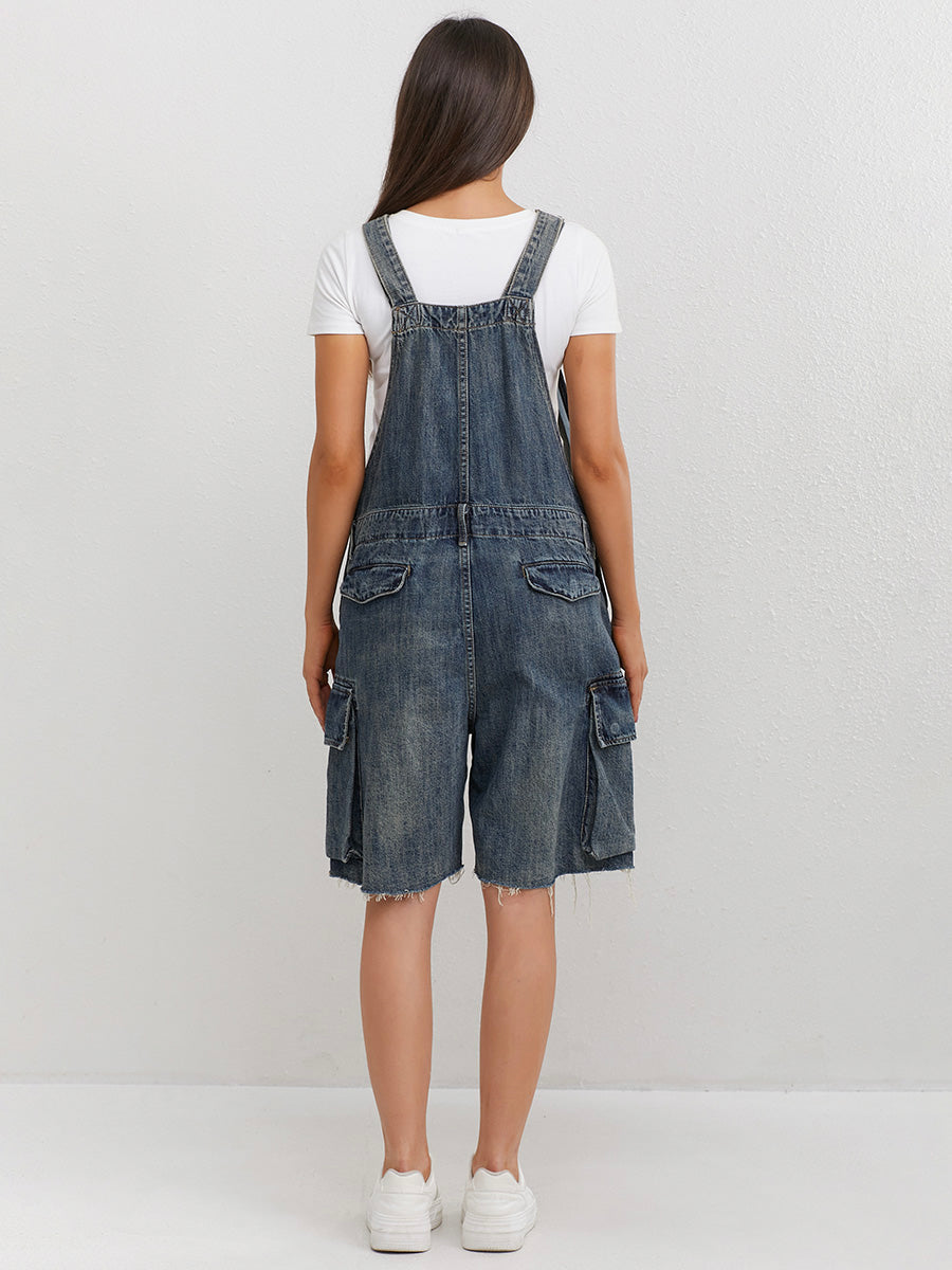 NOUVEAU RICHE Vintage Jeans Latzshorts für Damen mit Verstellbaren Trägern und Lockerem Schnitt im Gebrochenen Denim Stil