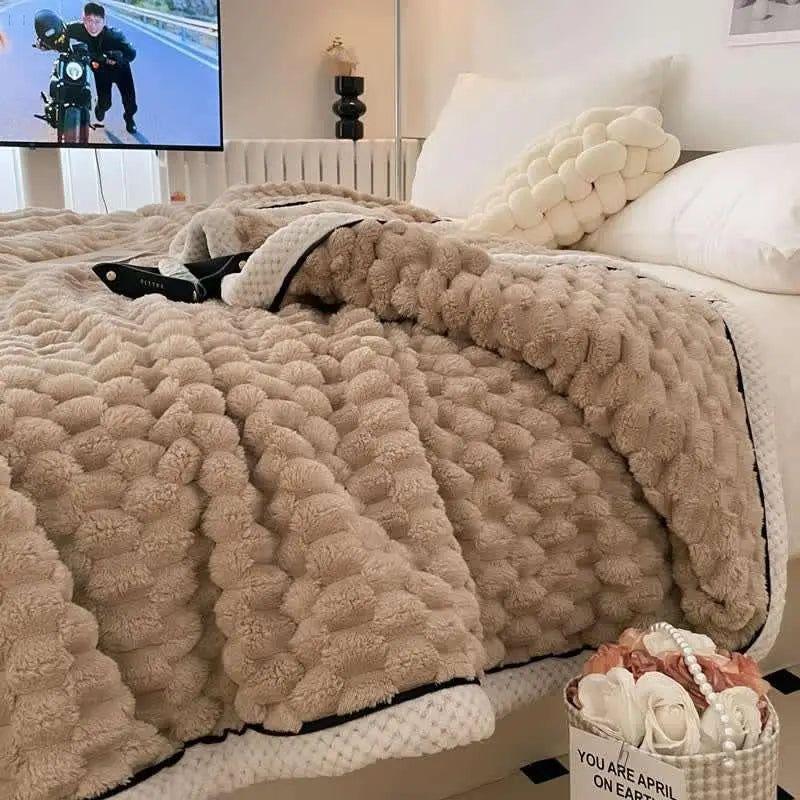 NOUVEAU RICHE Dicke Korallfleece-Decke – Weich, Warm und Wendbar für Innen- und Außenbereich, Erhältlich in verschiedenen Größen