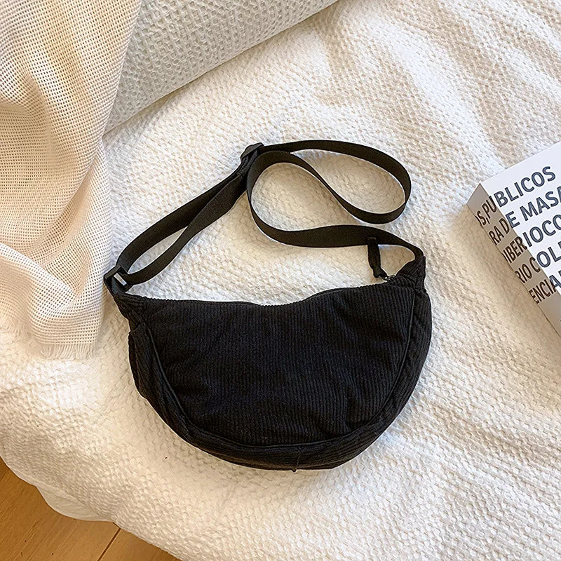 NOUVEAU RICHE Cord Umhängetasche Aus Weichem Samtartigen Cord Für Damen Mit Praktischer Funktionalität Und Zeitlosem Stil