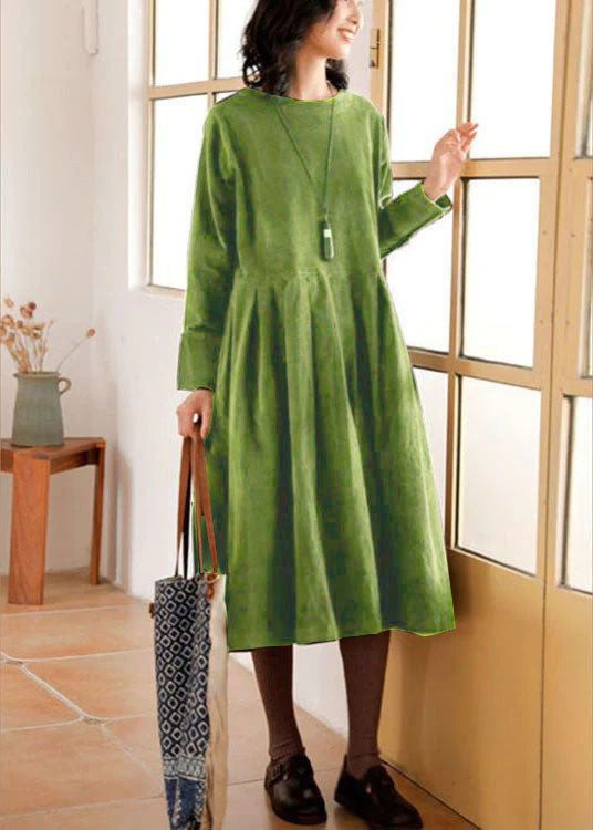 NOUVEAU RICHE Cord Kleid Emilia für Herbst und Winter mit Modernem Design und Klassischem Charme für Stilvolle Anlässe und Alltagsmode Grün