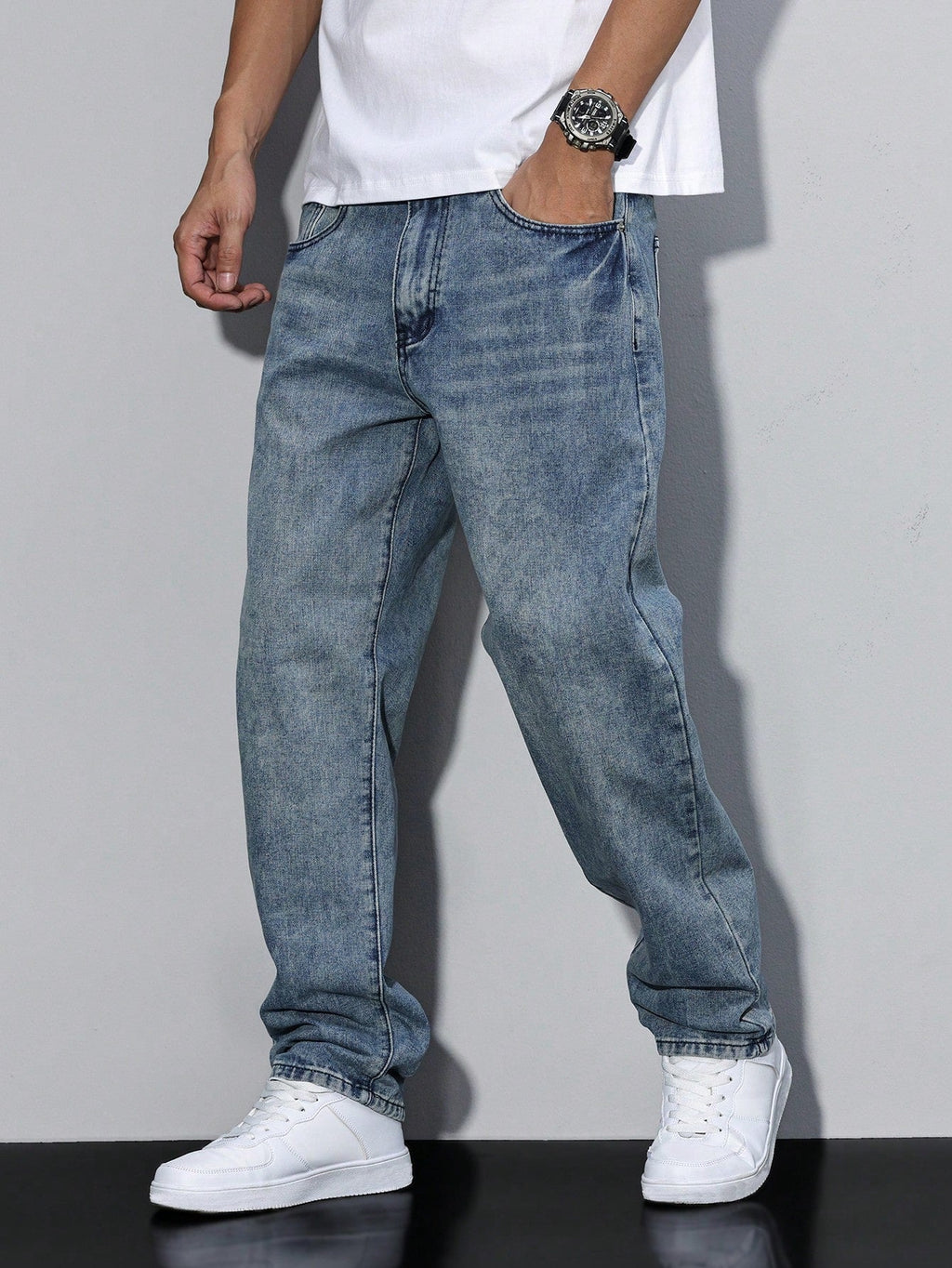 NOUVEAU RICHE Herren Jeans Loose-Fit – Einfarbig & Lässige Passform Königsblau