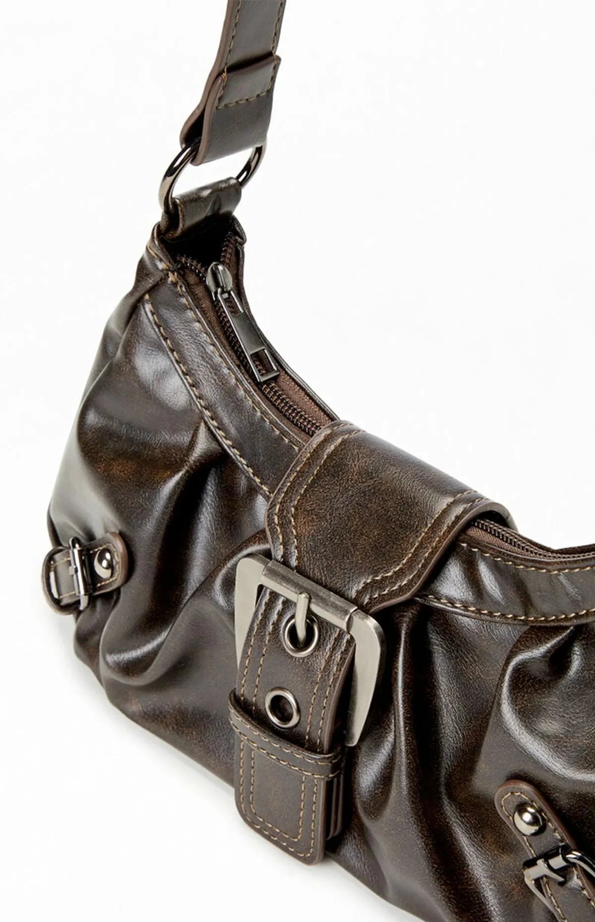 NOUVEAU RICHE Damen-Schultertasche aus Leder Kompakte Formschöne Tasche