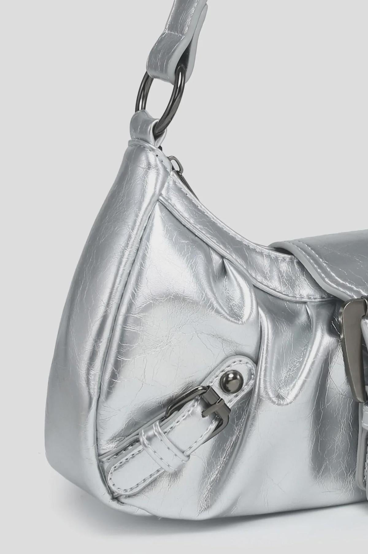 NOUVEAU RICHE Damen-Schultertasche aus Leder Kompakte Formschöne Tasche