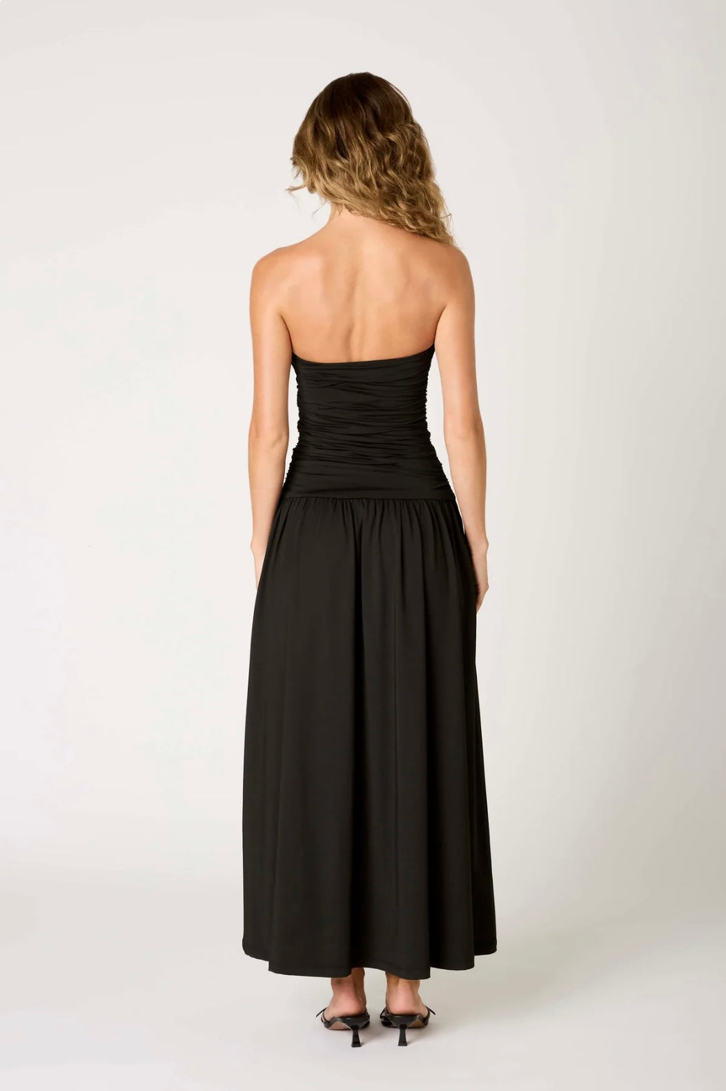 NOUVEAU RICHE Damen Abendkleid Schulterfrei Mit Raffung Am Oberteil Bodenlang