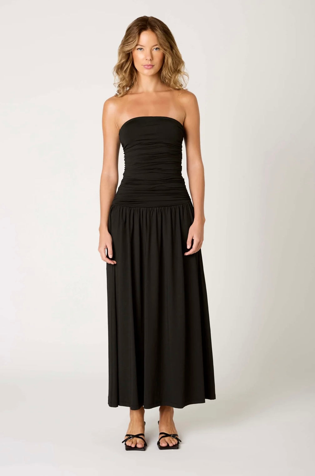 NOUVEAU RICHE Damen Abendkleid Schulterfrei Mit Raffung Am Oberteil Bodenlang