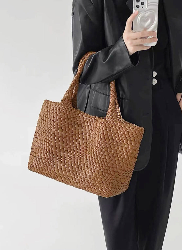 NOUVEAU RICHE Damen Einkaufstasche Beige Einheitsgröße Vegane Ledertasche aus Kunstleder für Stil und Funktionalität