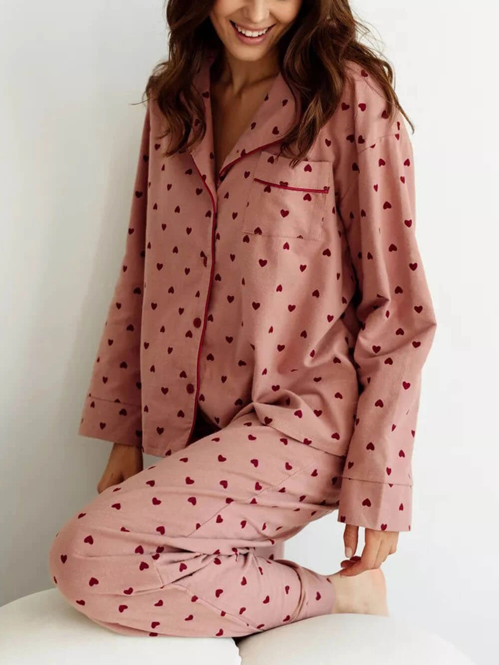 NOUVEAU RICHE Damen Pyjama-Set Herzprint – Paspelierung & Klassischer Schnitt Rosa