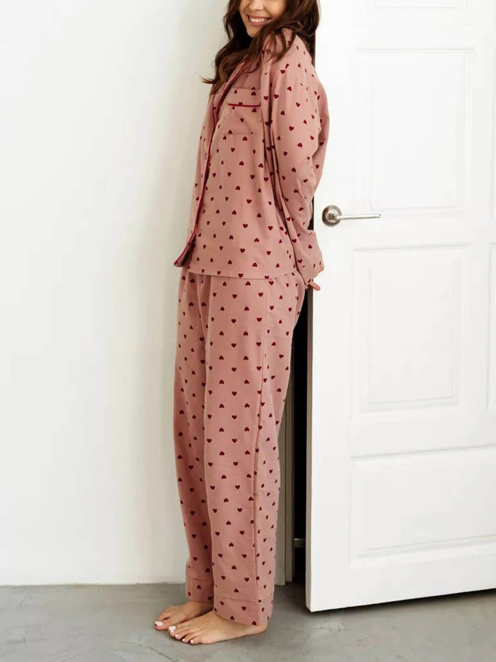 NOUVEAU RICHE Damen Pyjama-Set Herzprint – Paspelierung & Klassischer Schnitt