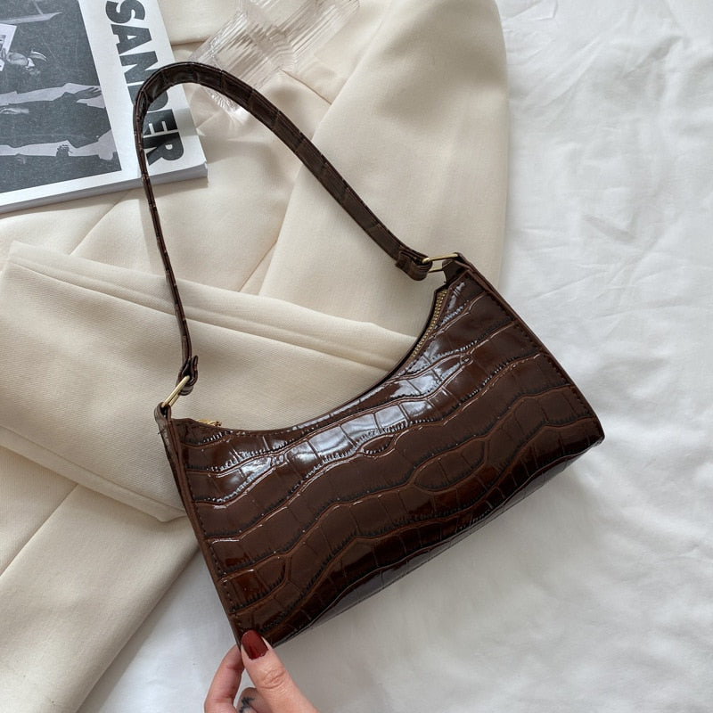 NOUVEAU RICHE Damen Schultertasche Kleine Mit Modernem Design Reduzierte Formgebung Dunkelbraun