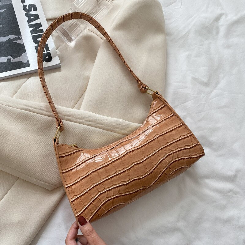 NOUVEAU RICHE Damen Schultertasche Kleine Mit Modernem Design Reduzierte Formgebung Khaki