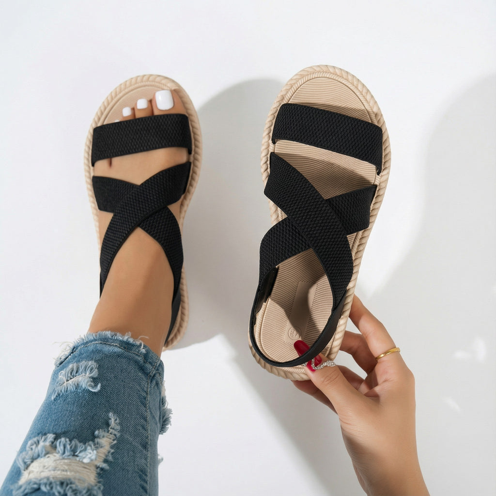 NOUVEAU RICHE Damen Sommersandalen – Überkreuztes Design & Ultraleichte Sohle Schwarz