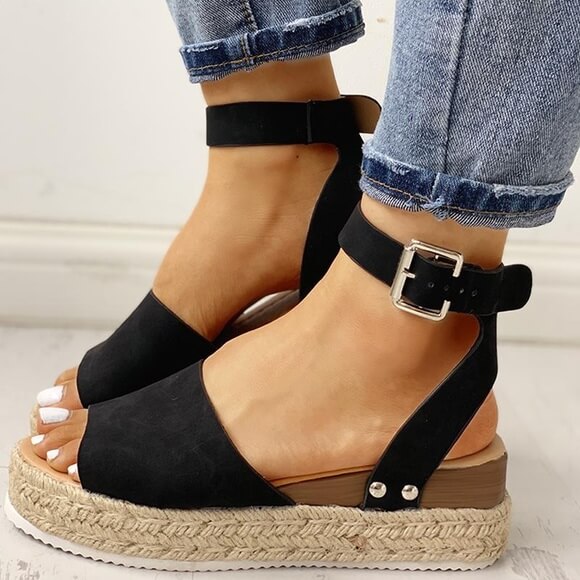 NOUVEAU RICHE Damen Sommersandalen Offene Zehen Fesselriemen 5cm Plateau