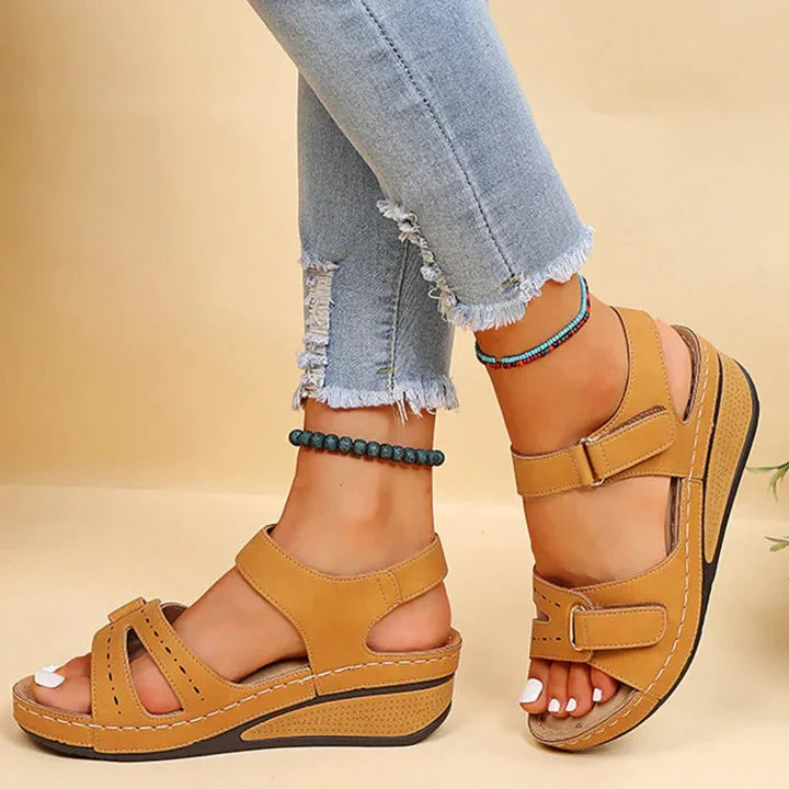 NOUVEAU RICHE Damen Slip-On Sandalen – Fußgewölbeunterstützung & Atmungsaktiv