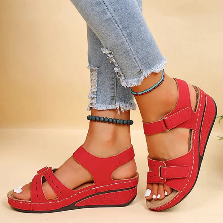 NOUVEAU RICHE Damen Slip-On Sandalen – Fußgewölbeunterstützung & Atmungsaktiv