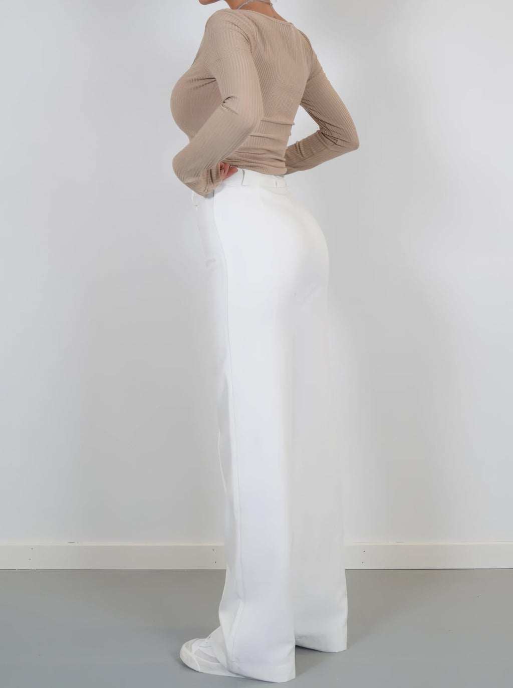 NOUVEAU RICHE Damenhose Hohe Taille Weite Beine Elegante Taillierte Passform Lange Länge Vielseitig Für Jeden Anlass