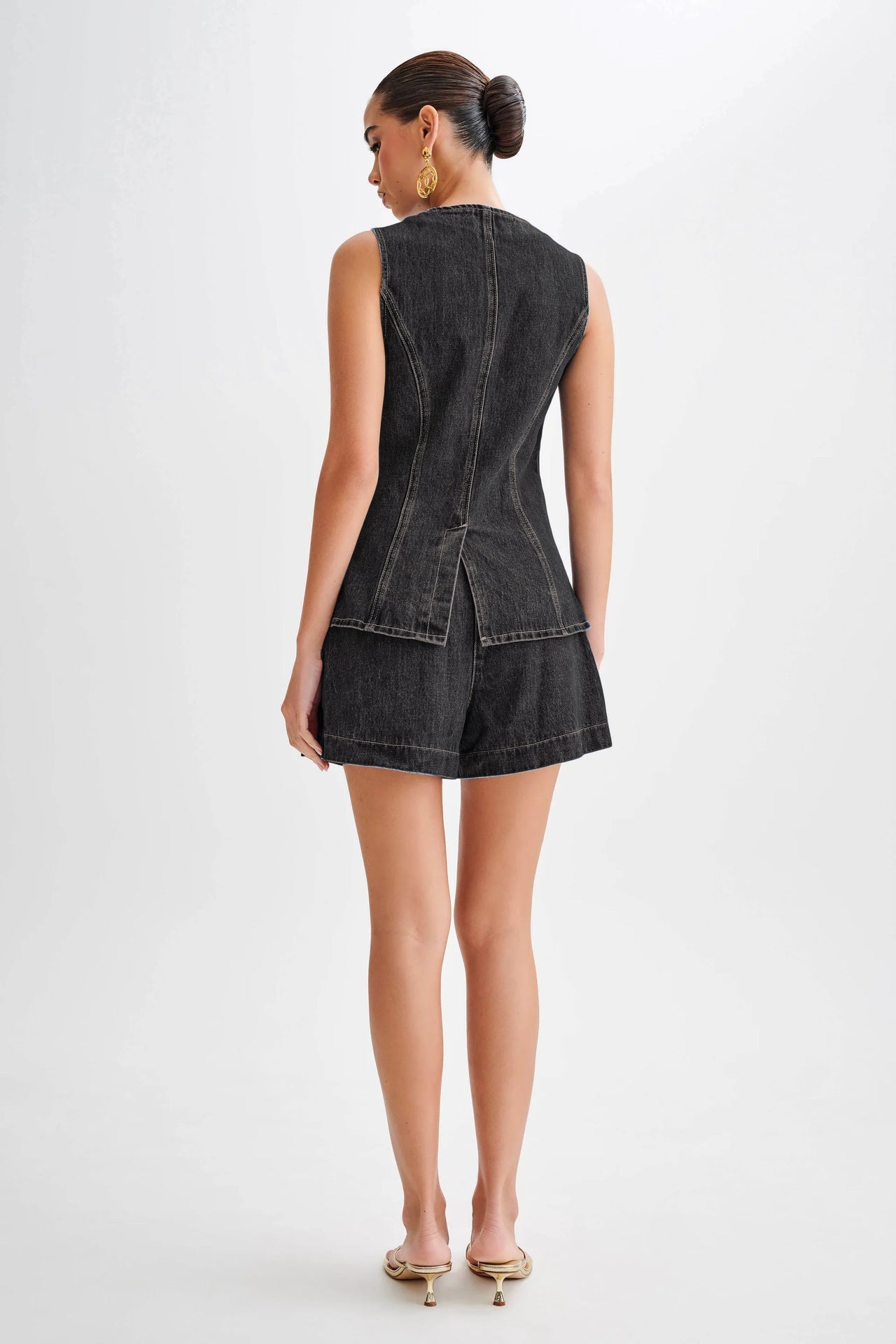 NOUVEAU RICHE Denim Set Mit Knopf Gilet Und Passenden Shorts Lässig
