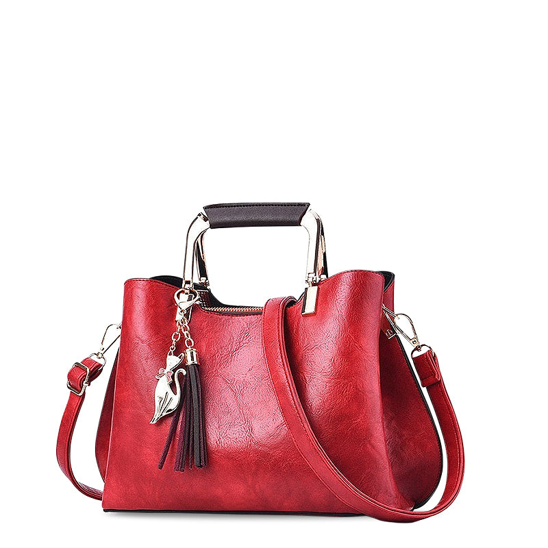 NOUVEAU RICHE Hochwertige Vegane Leder Handtasche Mit Weichem Innenfutter Und Goldfarbenen Metallelementen Rot