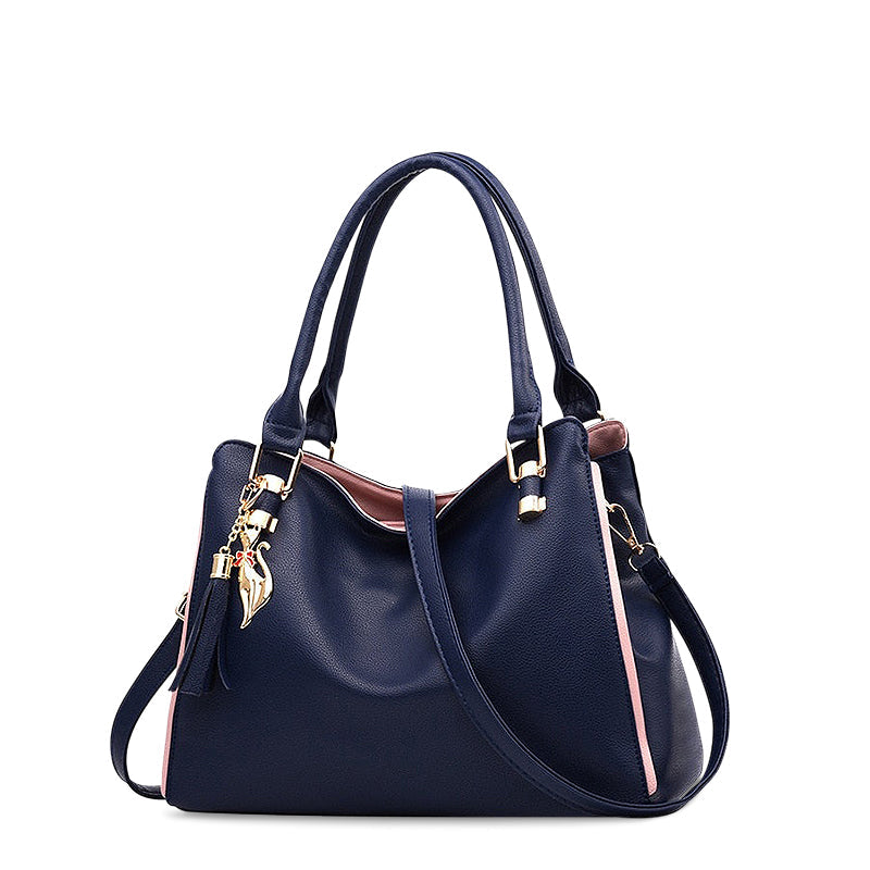 NOUVEAU RICHE Havana Schultertasche Aus Hochwertigem Veganem Leder Mit Weichem Innenfutter Und Goldfarbenen Metallakzenten Tiefblau