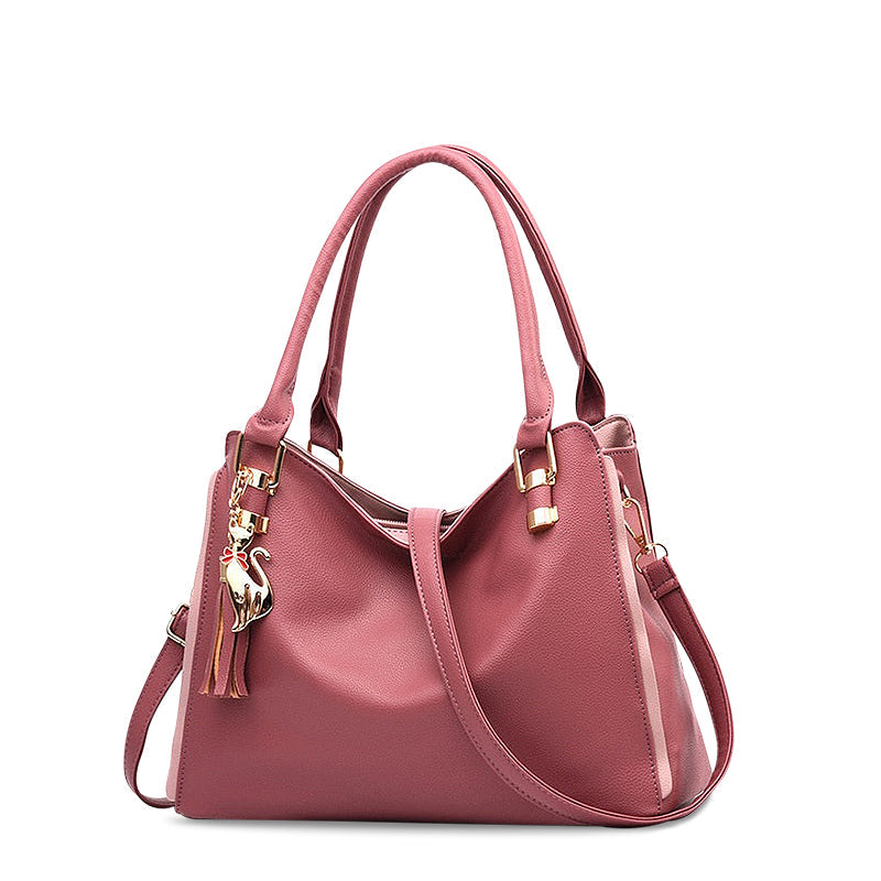 NOUVEAU RICHE Havana Schultertasche Aus Hochwertigem Veganem Leder Mit Weichem Innenfutter Und Goldfarbenen Metallakzenten Rosa