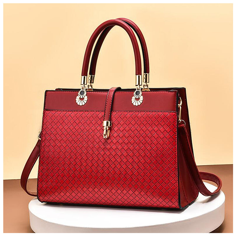 NOUVEAU RICHE Elegante Veganleder Handtasche Mit Goldfarbenen Metallteilen In 30 Zentimetern Breite Für Stilvolle Outfits Rot