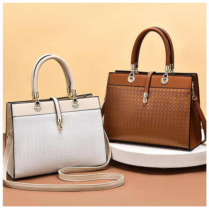 NOUVEAU RICHE Elegante Veganleder Handtasche Mit Goldfarbenen Metallteilen In 30 Zentimetern Breite Für Stilvolle Outfits