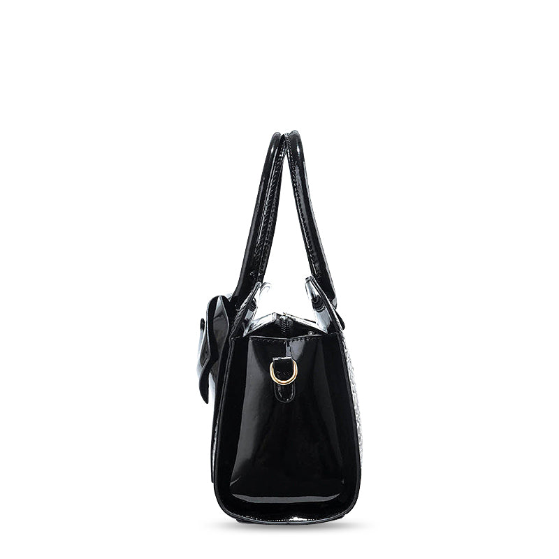 NOUVEAU RICHE Elegante Handtasche Aus Hochwertigem Veganem Leder Mit Weichem Innenfutter Und Goldfarbenen Metallen
