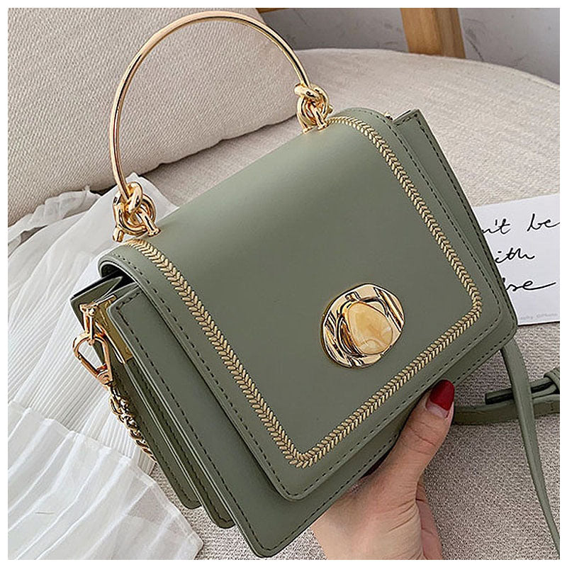 NOUVEAU RICHE Elegante Handtasche Aus Hochwertigem Veganem Leder Mit Weichem Innenfutter Und Goldfarbenen Metallteilen