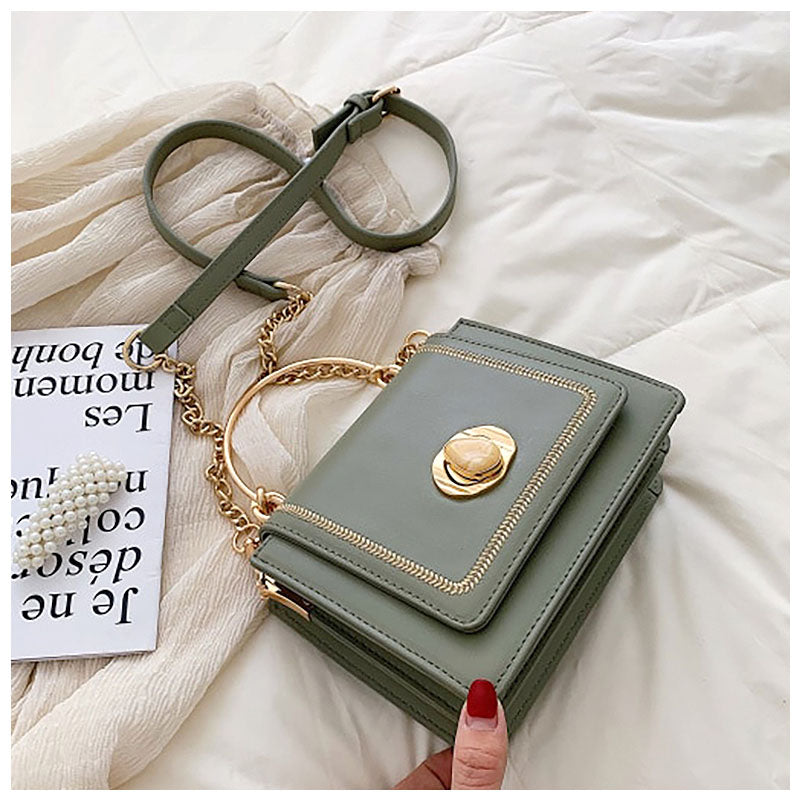 NOUVEAU RICHE Elegante Handtasche Aus Hochwertigem Veganem Leder Mit Weichem Innenfutter Und Goldfarbenen Metallteilen