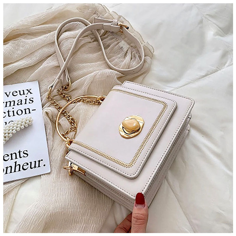 NOUVEAU RICHE Elegante Handtasche Aus Hochwertigem Veganem Leder Mit Weichem Innenfutter Und Goldfarbenen Metallteilen Beige