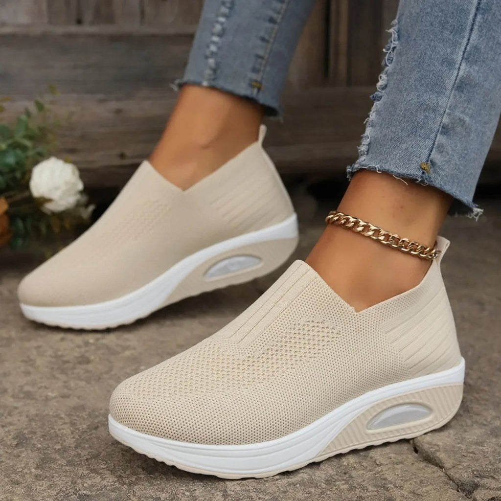 NOUVEAU RICHE Damen Sneaker Mit Schmerzlinderung Und Eleganter Optik Beige