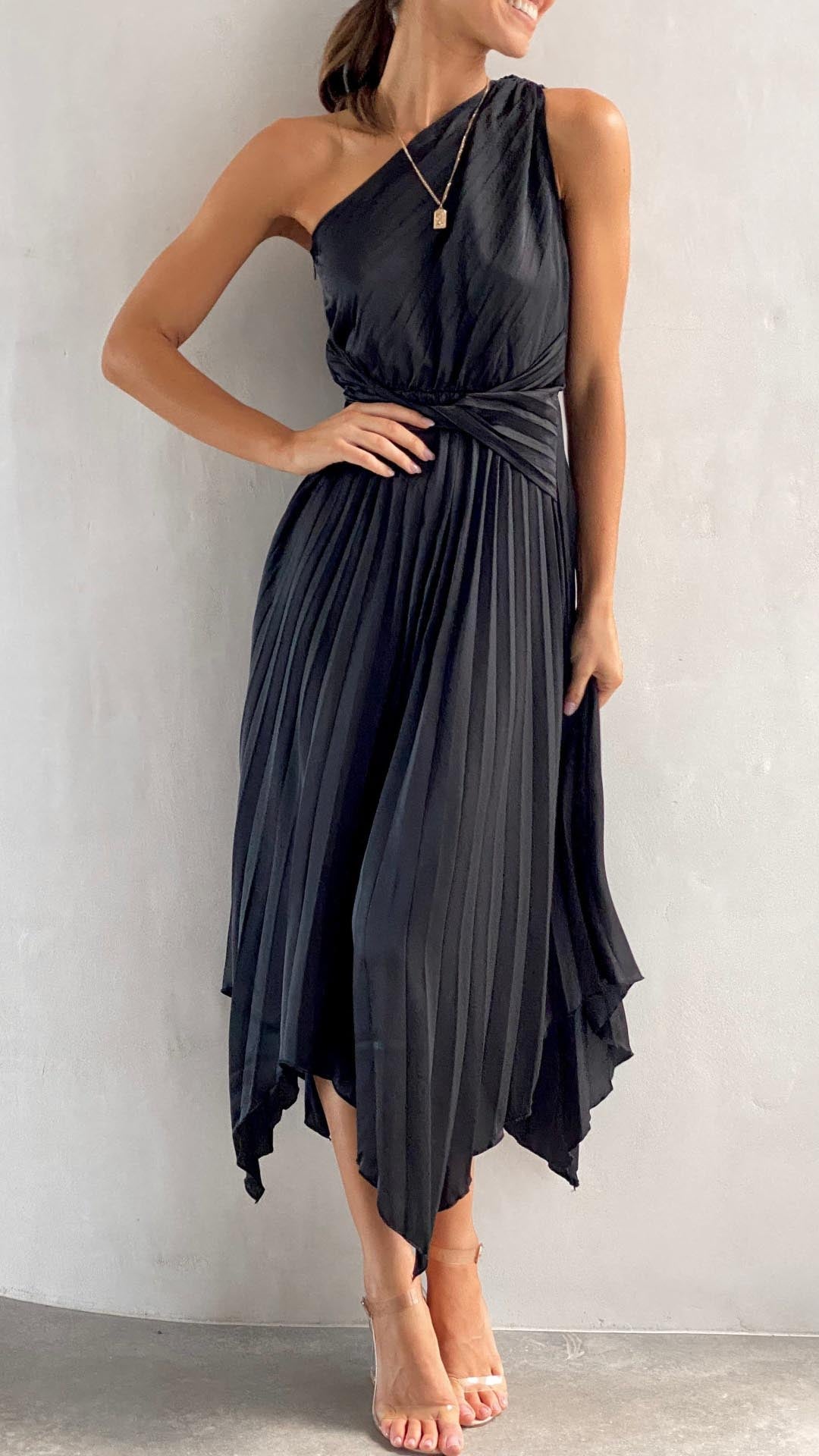 NOUVEAU RICHE Einschulter Midi Kleid Mit Falten Und Taillendesign Rock
