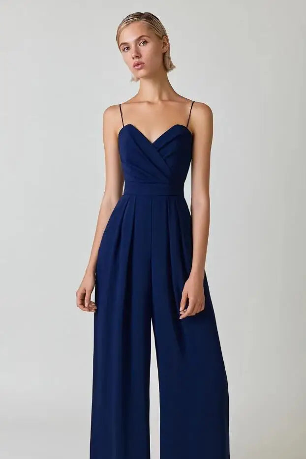 NOUVEAU RICHE Eleganter Ärmeloser Damen Overall Für Stilbewusste Frauen Aus Luxuriösem Stoff In Schmeichelnder Silhouette Ideal Für Besondere Anlässe Und Freizeit