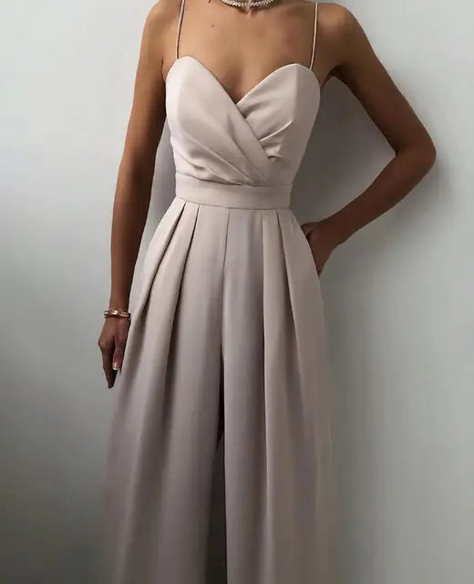 NOUVEAU RICHE Eleganter Ärmeloser Damen Overall Für Stilbewusste Frauen Aus Luxuriösem Stoff In Schmeichelnder Silhouette Ideal Für Besondere Anlässe Und Freizeit Taupe