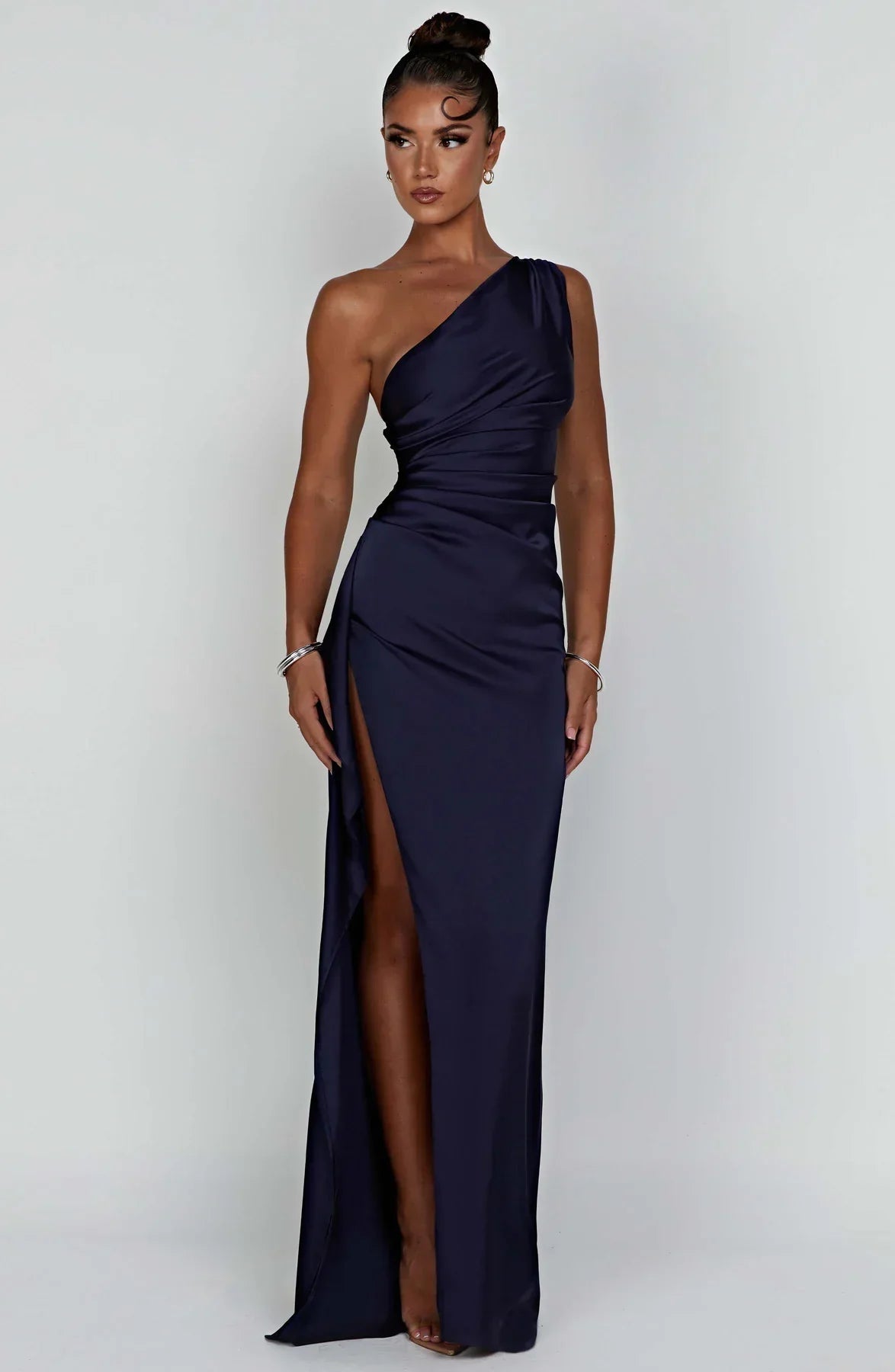 NOUVEAU RICHE Elegantes Satin Abendkleid Für Gala Und Abendessen Party Marineblau