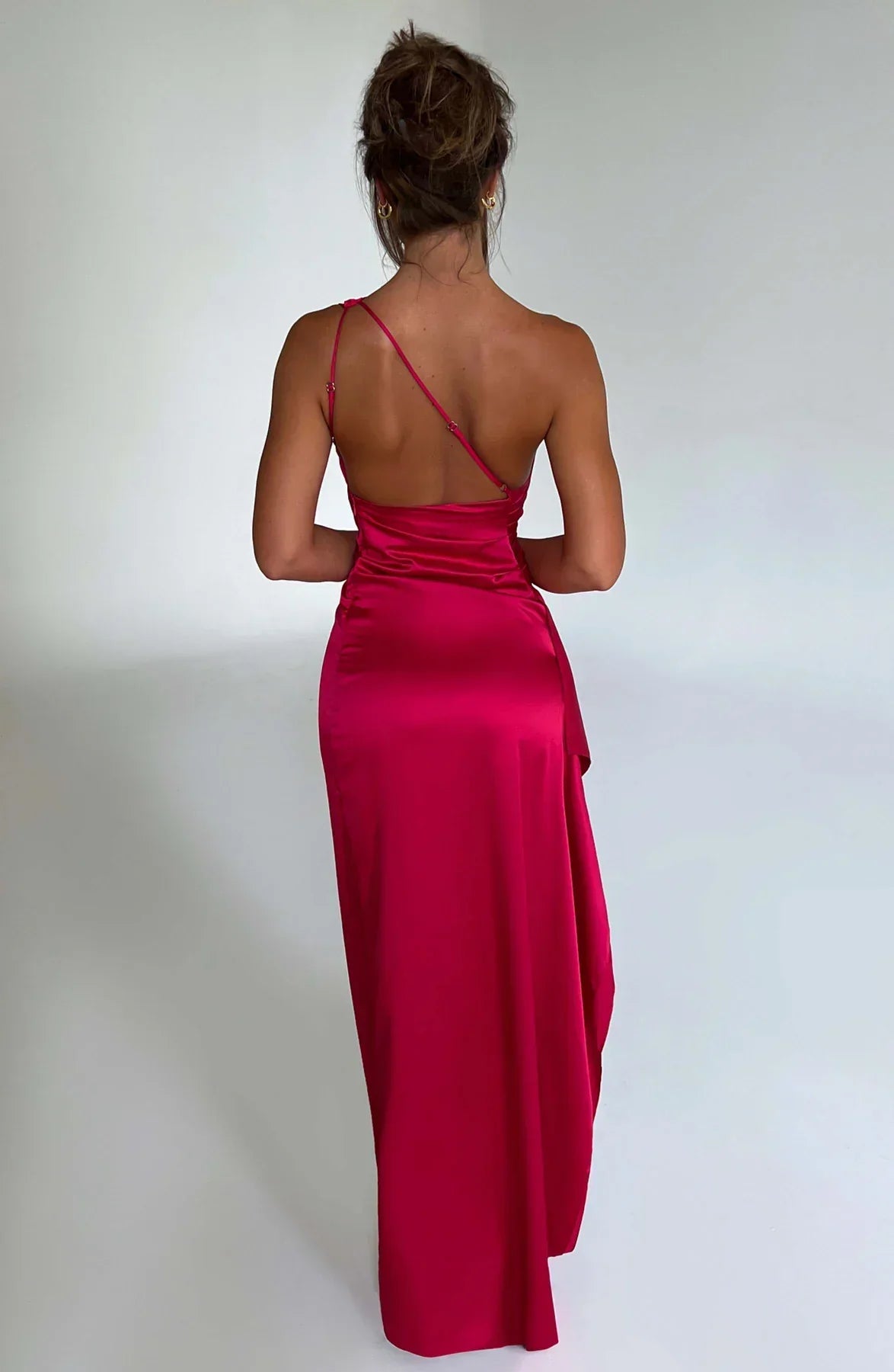 NOUVEAU RICHE Elegantes Satin Abendkleid Für Gala Und Abendessen Party