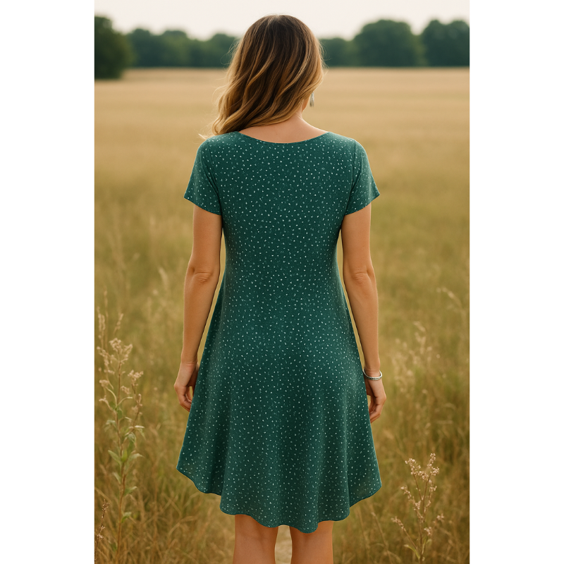NOUVEAU RICHE Vyssion | Damen Sommerkleid – Frisches Grün, Rundhalsausschnitt & Mini-Länge