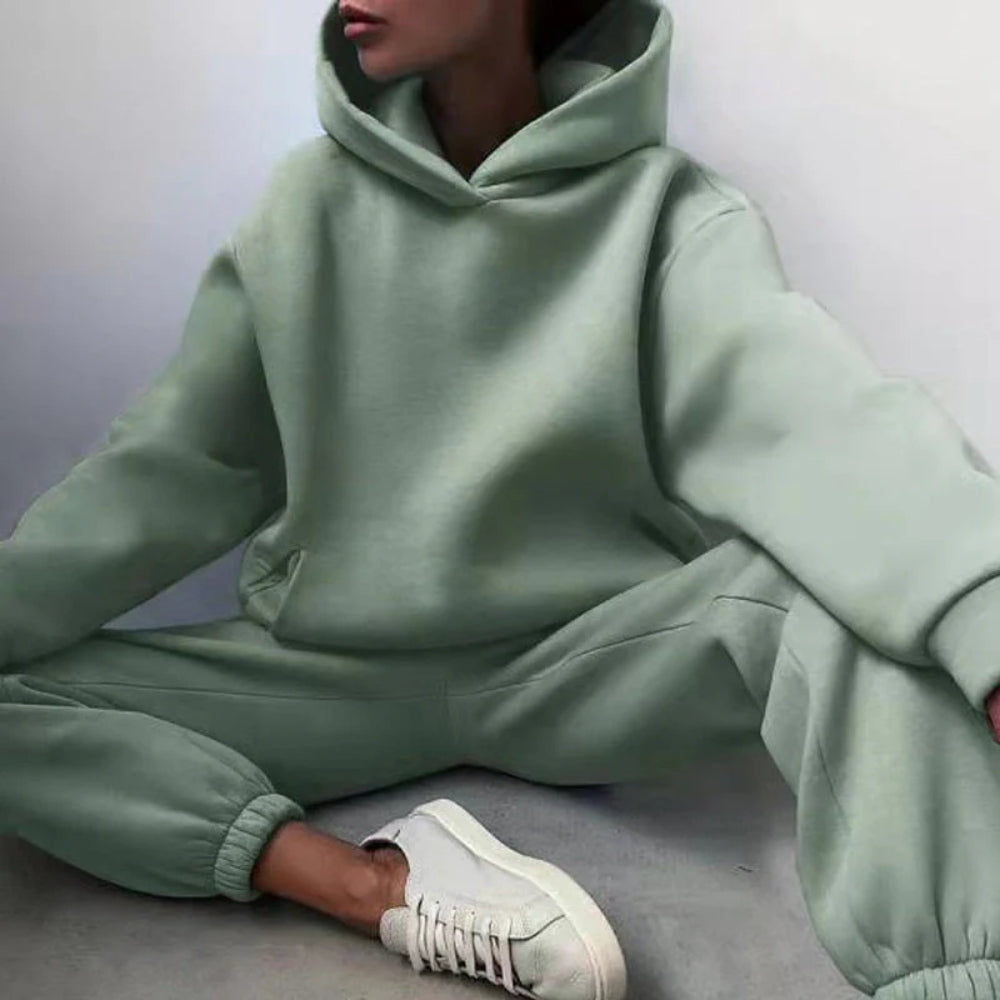 NOUVEAU RICHE Jogging-Set Locker Geschnittenes Outfit Ideal Zum Faulenzen Und Für Den Alltag Hellgrün