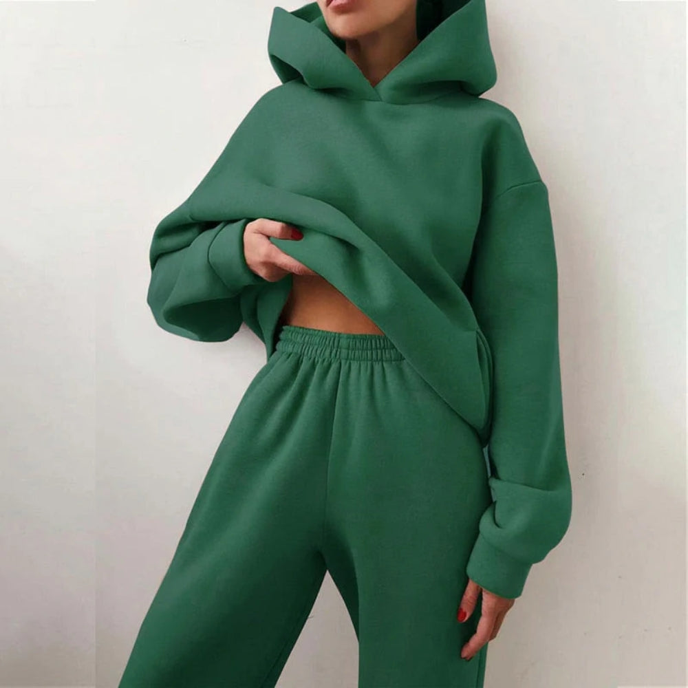 NOUVEAU RICHE Jogging-Set Locker Geschnittenes Outfit Ideal Zum Faulenzen Und Für Den Alltag Grün