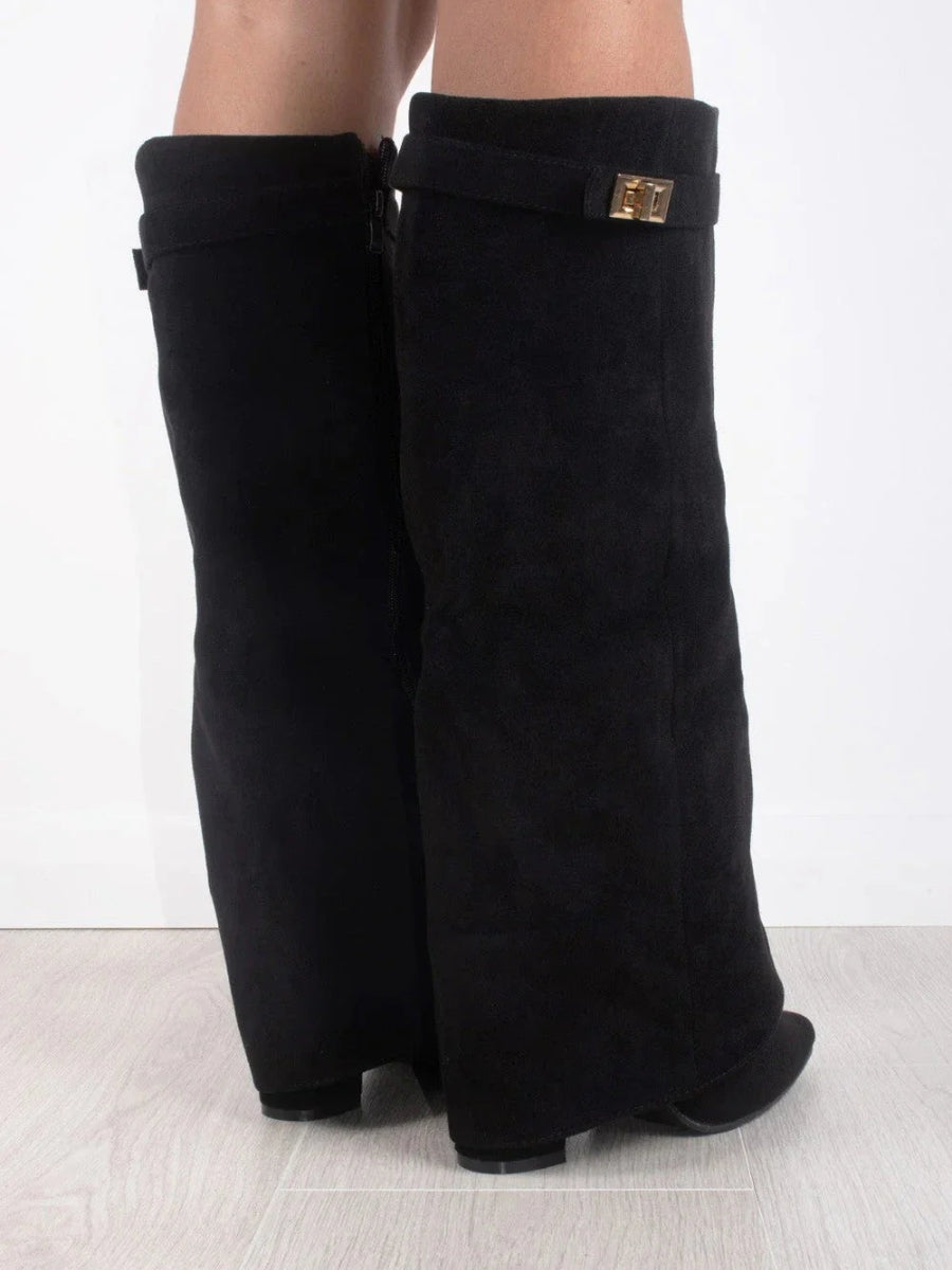NOUVEAU RICHE Sephira | Damen Stiefel – Hochwertiges Suede, Goldene Akzente & Elegantes Design