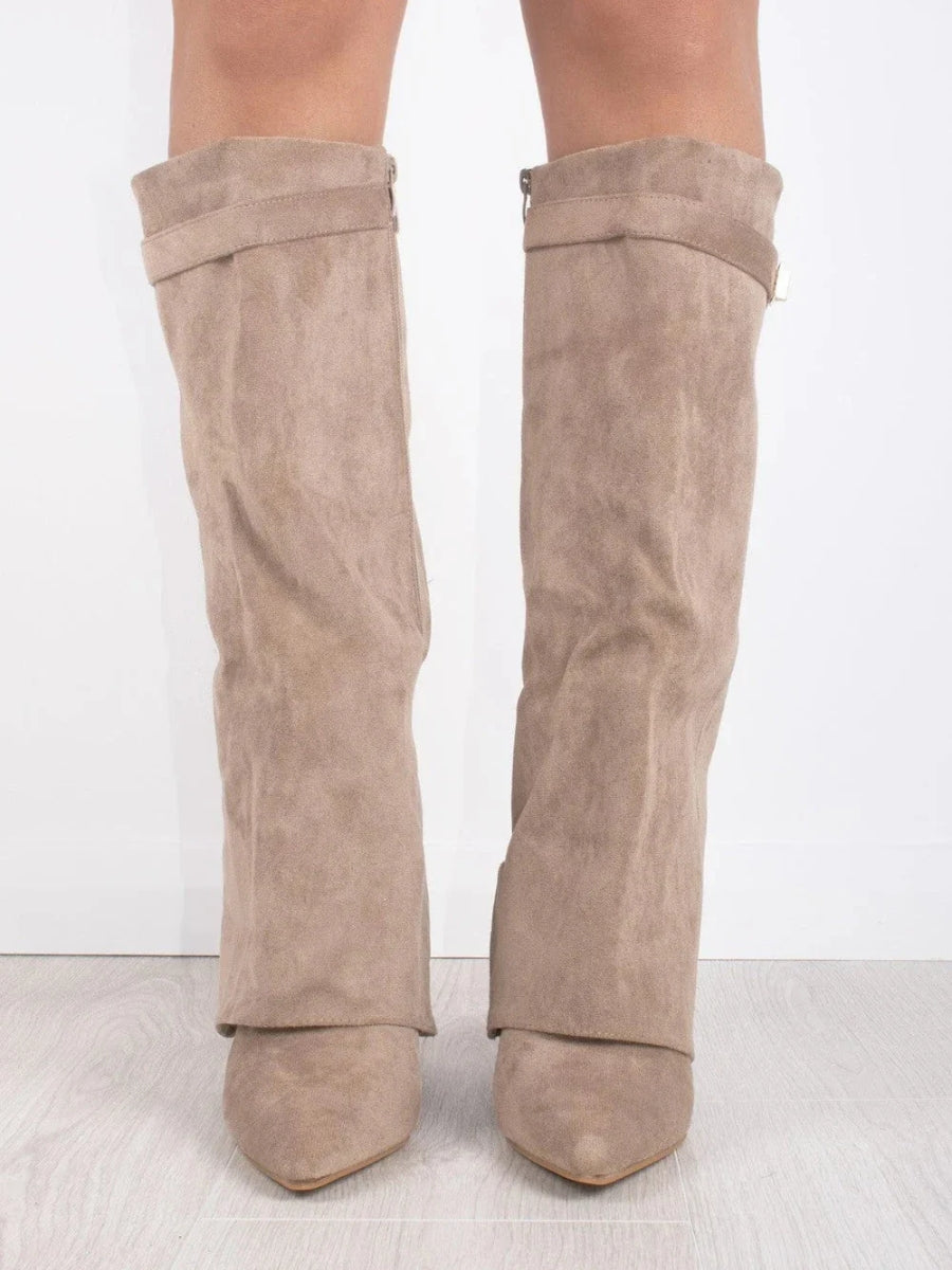 NOUVEAU RICHE Sephira | Damen Stiefel – Hochwertiges Suede, Goldene Akzente & Elegantes Design