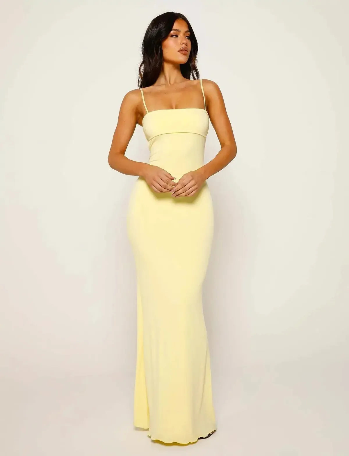 NOUVEAU RICHE Elegantes Figurbetontes Rückenfreies Maxikleid für Sommer Gelb