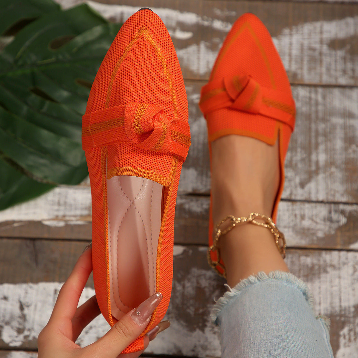 NOUVEAU RICHE Flache Damenschuhe Mit Spitz Zehenpartie Und Weichem Strick Slipper Mit Knotendetail Für Vielseitige Passform Elegante Damenmode Orange