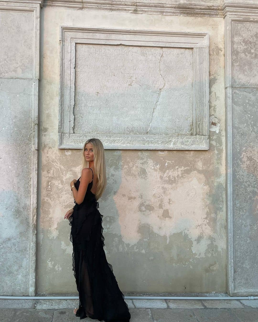 NOUVEAU RICHE Flamenco Maxikleid Mit Offenem Ausschnitt Und Rückenfrei