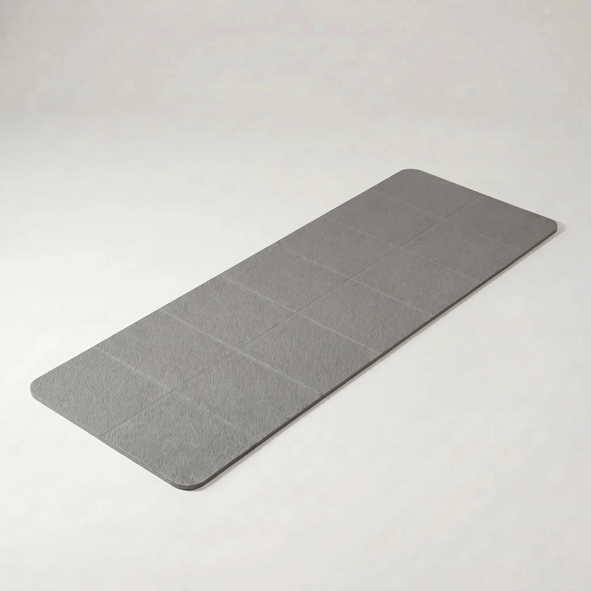 NOUVEAU RICHE Faltbare Reise Yogamatte – Leichte 4 mm TPE Sportmatte, 183 x 61 cm, nur 500 g, kompakt faltbar, rutschfest, 6 Farben Grau