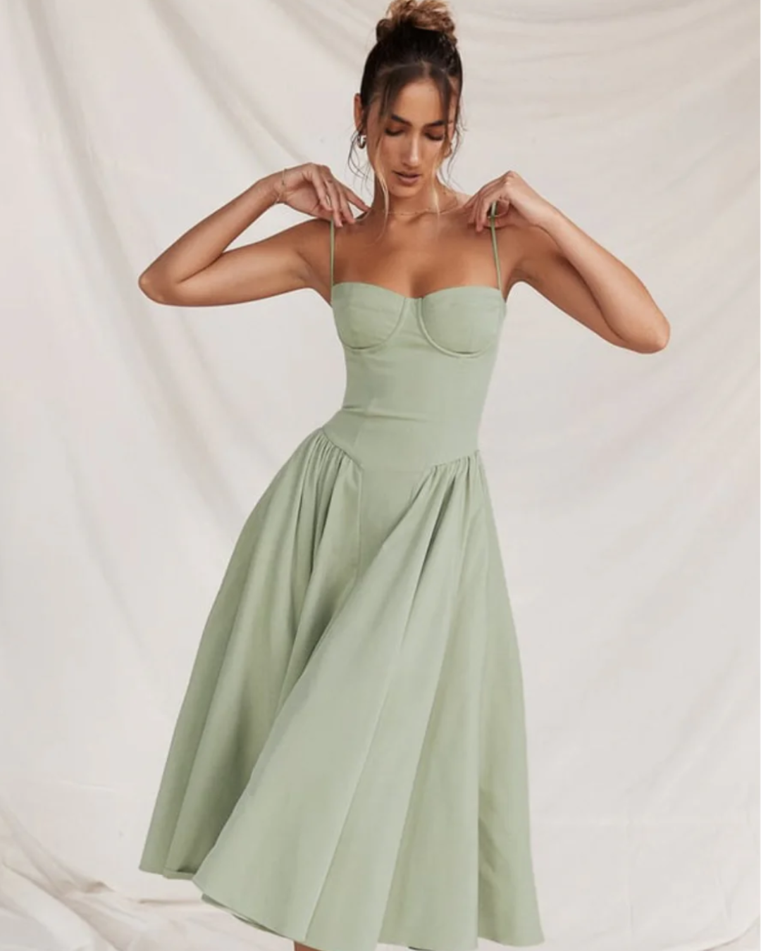 NOUVEAU RICHE Frisches Strukturiertes Midi Kleid Mit Korsett Silhouette Hellgrün