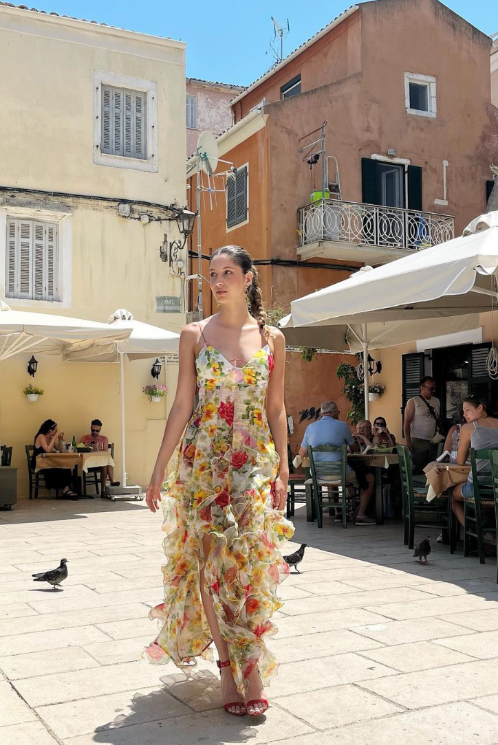 NOUVEAU RICHE Maxikleid mit Rüschen für Sommerveranstaltungen Elegantes Frauenkleid mit Verstellbaren Spaghettiträgern und Bezauberndem Design