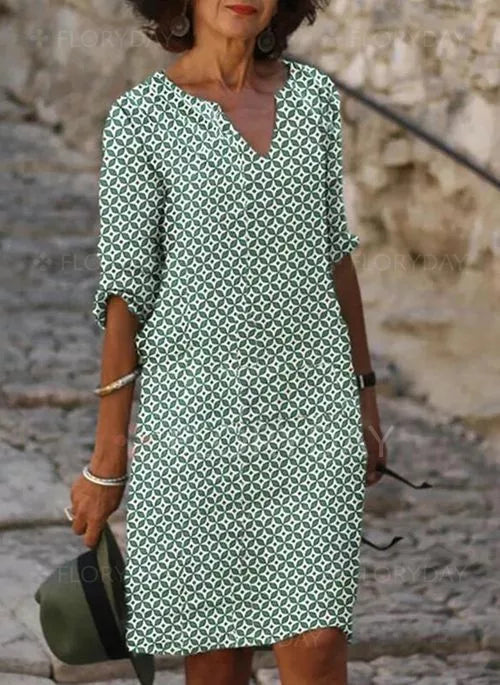 NOUVEAU RICHE Flora | Damen-Sommerkleid im Vintage-Stil mit Geteiltem Ausschnitt und 3/4-Ärmeln | Mini Grün